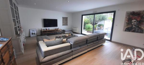 Maison à vendre 7 pièces 213 m² Saint-Jean-d'Illac