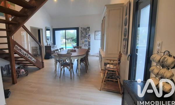 Maison à vendre 7 pièces 213 m² Saint-Jean-d'Illac