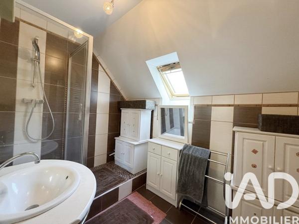 Maison à vendre 8 pièces 153 m² Pont-Sainte-Maxence