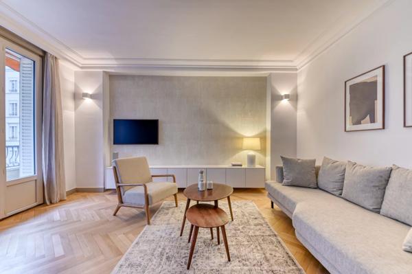 Lyon 6 - Puvis de Chavannes - Appartement meublé et rénové de 52,80 m² - Balcon - 1 Chambre
