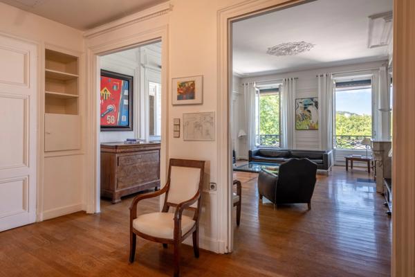 LYON 6 - Quai Sarrail - Appartement T4 de 182,55m² - 3 chambres - 2 caves - local à vélos - garage en sus