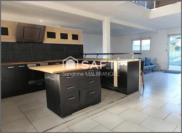 Maison individuelle , garage et jardin