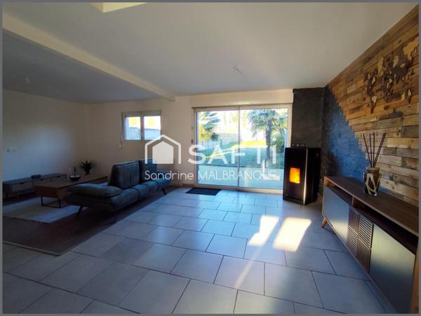 Maison individuelle , garage et jardin