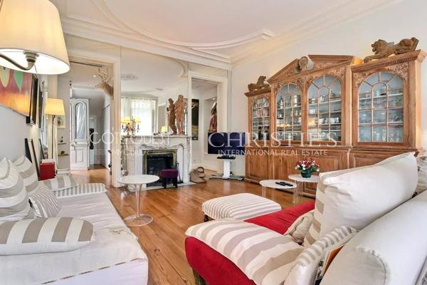 À vendre Saint-Jean-de-Luz – Hôtel particulier datant de 1900