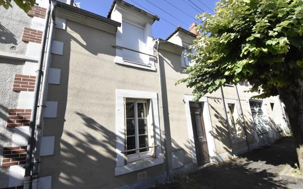 Maison à vendre    3 pièces • 145 m2 Cosne-Cours-sur-Loire