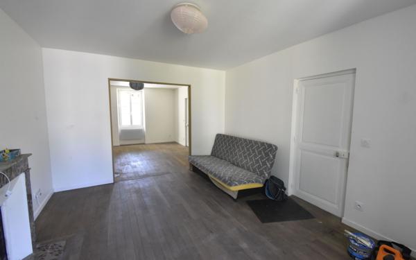 Maison à vendre    3 pièces • 145 m2 Cosne-Cours-sur-Loire