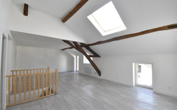 Maison à vendre    3 pièces • 145 m2 Cosne-Cours-sur-Loire