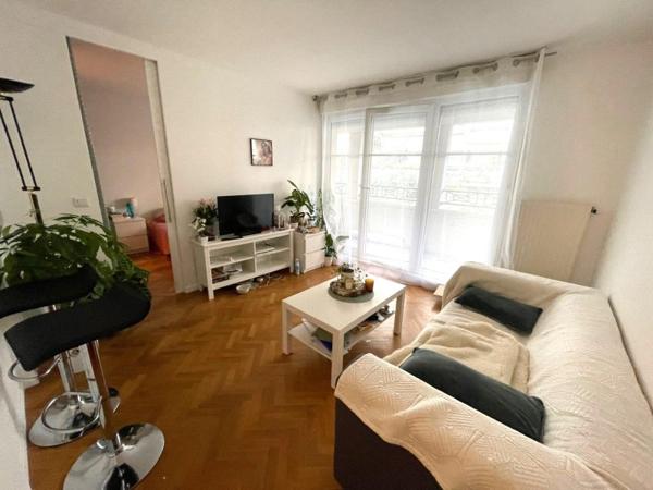 Location / Appartement T2 à Courbevoie (92400)