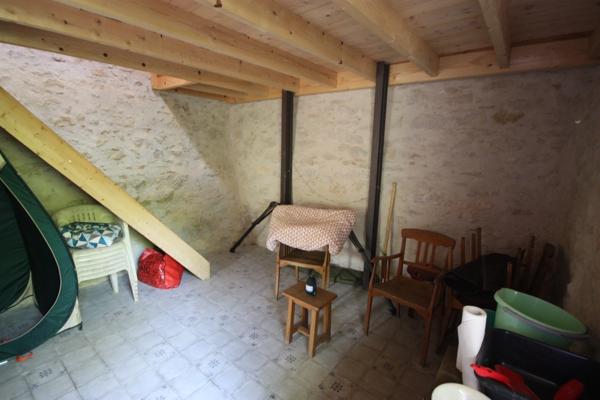 Dpt Ain (01), à vendre TORCIEU grangeon en pierres P2 d'environ 40 m² et terrain de 4362 m²