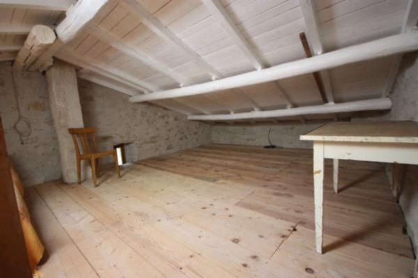 Dpt Ain (01), à vendre TORCIEU grangeon en pierres P2 d'environ 40 m² et terrain de 4362 m²