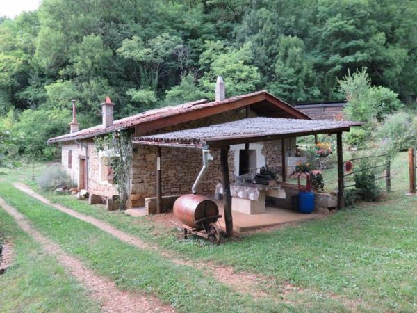 Dpt Ain (01), à vendre TORCIEU grangeon en pierres P2 d'environ 40 m² et terrain de 4362 m²