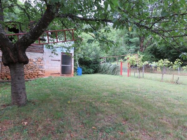 Dpt Ain (01), à vendre TORCIEU grangeon en pierres P2 d'environ 40 m² et terrain de 4362 m²