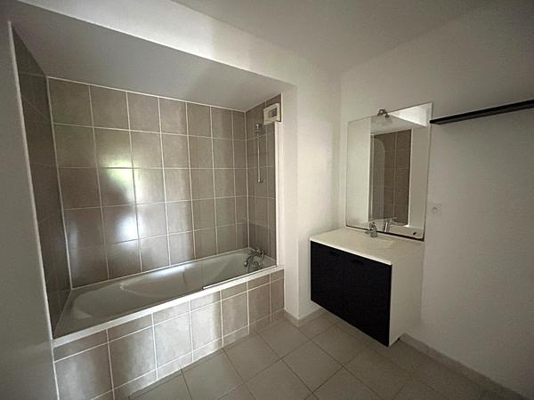 Saint-Grégoire (35760) Appartement 2 chambres avec terrasse