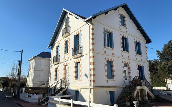 Appartement à vendre    3 pièces • 38,26 m2 Royan