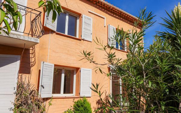 Maison à vendre    5 pièces • 147,10 m2 La Seyne-sur-Mer