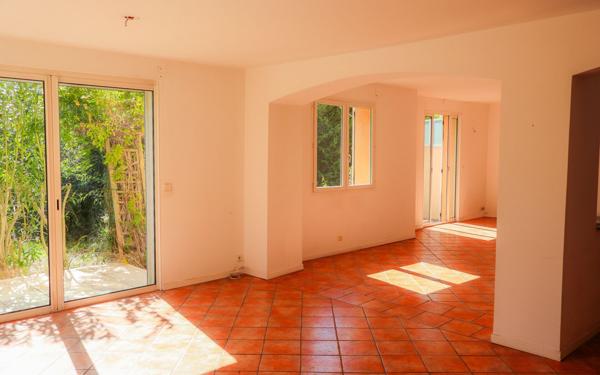 Maison à vendre    5 pièces • 147,10 m2 La Seyne-sur-Mer