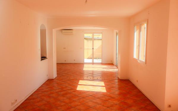 Maison à vendre    5 pièces • 147,10 m2 La Seyne-sur-Mer