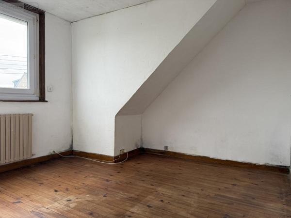 Maison à vendre à Guingamp dans les Côtes-d'Armor (22200), ref : 22064-1316