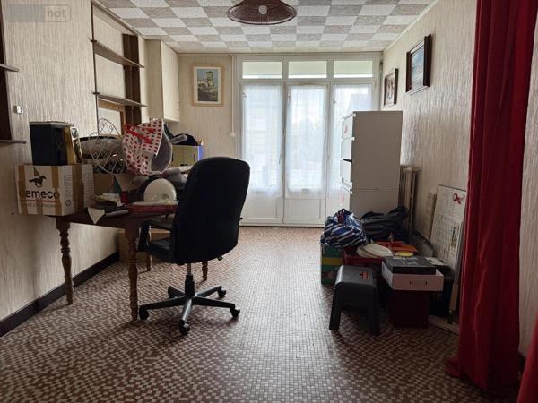 Maison à vendre à Guingamp dans les Côtes-d'Armor (22200), ref : 22064-1316