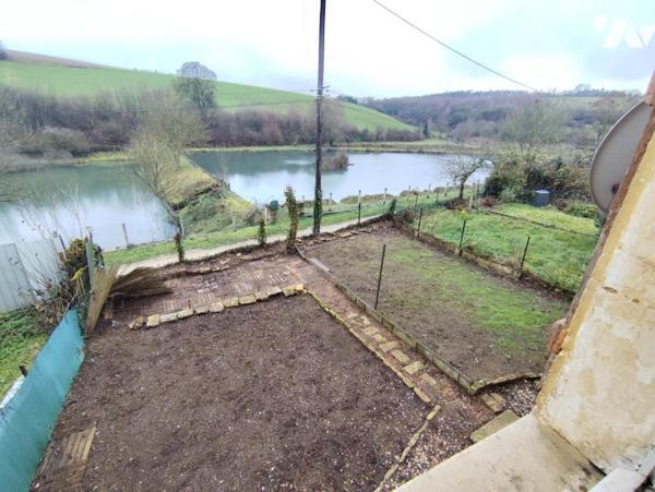 MAISON DE VILLAGE A VENDRE A BROUENNES