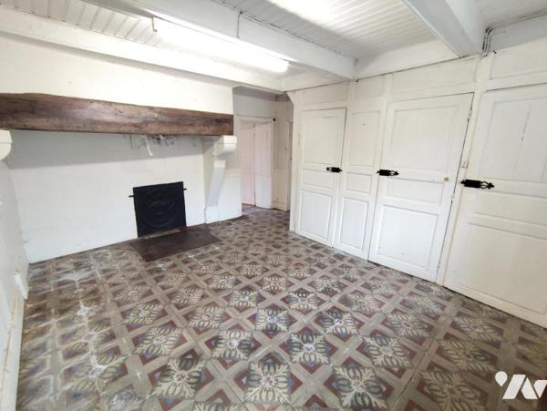 MAISON DE VILLAGE A VENDRE A BROUENNES