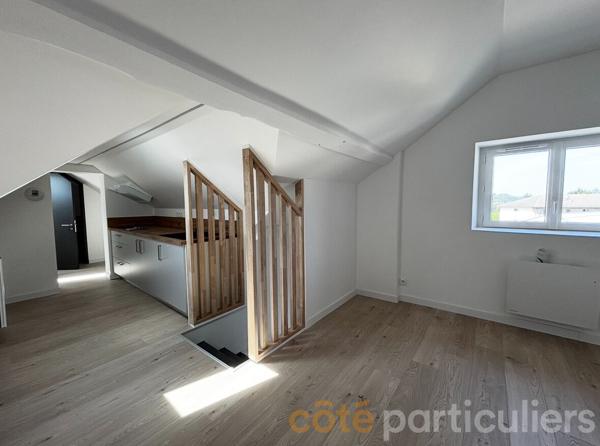 Vente
                Appartement29,78 m² - 2 Pièces -
                    RODEZ (12000)
