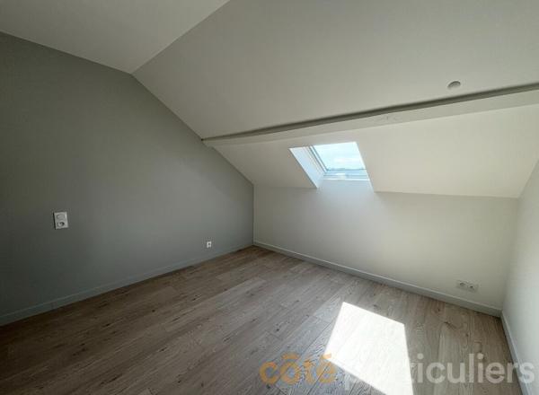 Vente
                Appartement29,78 m² - 2 Pièces -
                    RODEZ (12000)