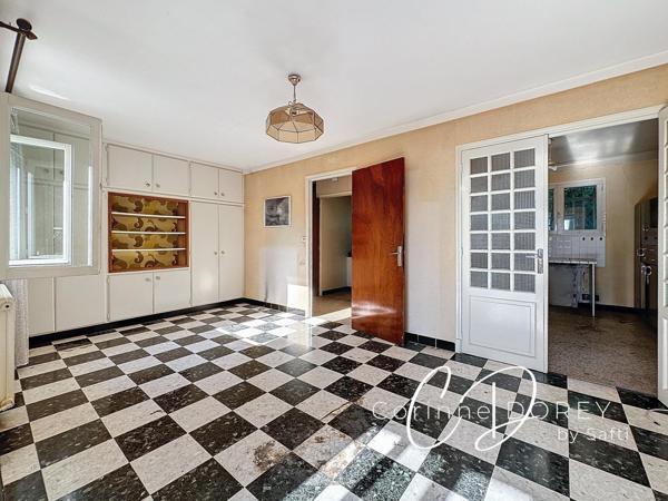 Grande Maison avec dépendances