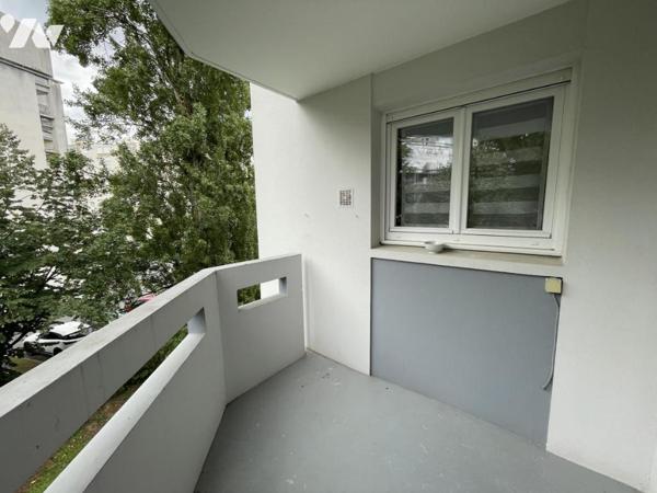 appartement 2 pièces avec balcon et parking