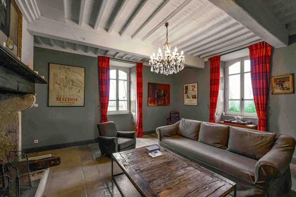 Ensemble immobilier empreint de charme, d'authenticité et d'une élégance discrète. Marciac