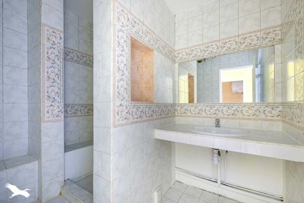 Appartement à vendre |  Saint-Priest |  5 pièces | 99 m²