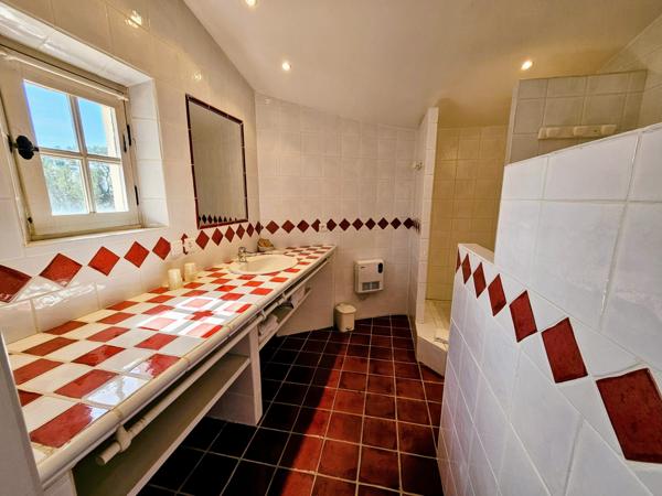 Entrecasteaux (83570) Magnifique Bastide, idéal chambres d'hôtes.