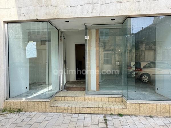 Immeuble à vendre MARANS (17230) MMEUBLE DE RAPPORT CLÉ EN MAIN EN PLEIN CENTRE Investisseurs ou professionnels, saisissez cette opportunité rare sur le secteur !