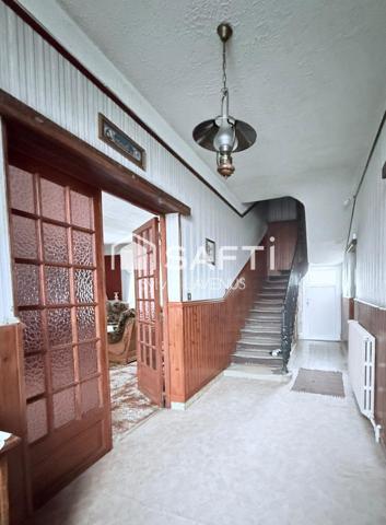 A Belleu 02, idéal investisseur, maison à rénover de 201 m2 avec 6 chambres, sur son terrain de 1593 m2.