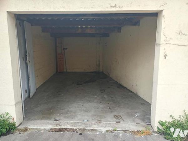 Garage d'environ 17m²