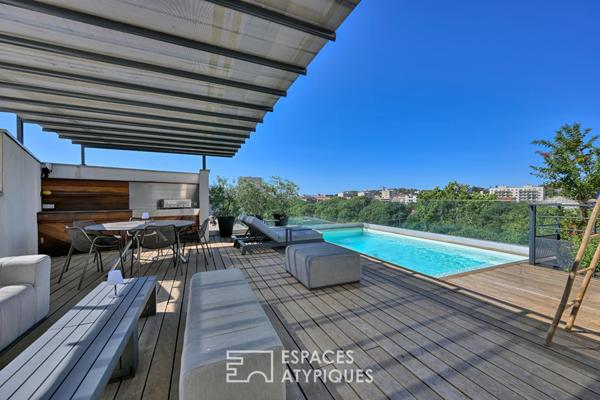 Penthouse d’exception avec vue et piscine suspendue