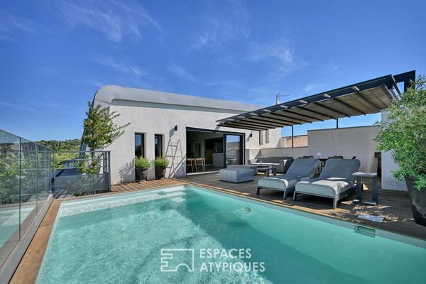 Penthouse d’exception avec vue et piscine suspendue