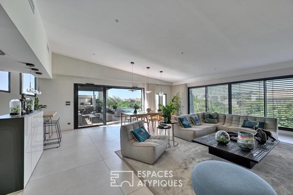 Penthouse d’exception avec vue et piscine suspendue