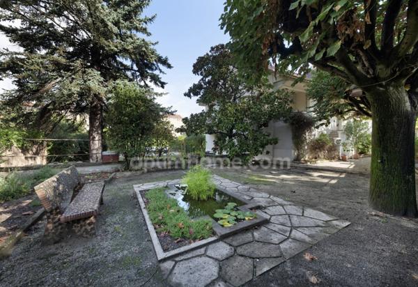 69008 - LYON - MAISON ART DÉCO 213m² + MAISON SECONDAIRE 64m² - CHARME DE L’ANCIEN - 7 CHAMBRES - STUDIO INDÉPENDANT - JARDIN - PISCINE - GARAGE - CAVE - GÎTE POSSIBLE - PROXIMITÉ TRAM T6 & MÉTRO