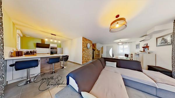 Dpt Hérault (34), à vendre à SAINT-ANDRE DE SANGONIS, villa moderne T5 de 104m² sur 501m² de terrain avec terrasse carrelée et piscine