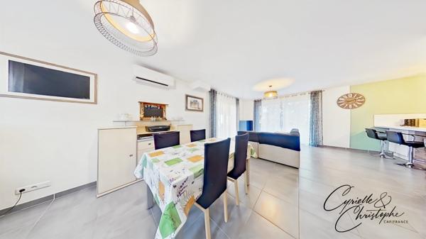 Dpt Hérault (34), à vendre à SAINT-ANDRE DE SANGONIS, villa moderne T5 de 104m² sur 501m² de terrain avec terrasse carrelée et piscine