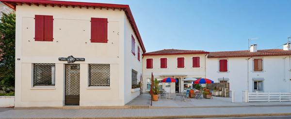 ENSEMBLE DE 200m2 DE MURS COMMERCIAUX LOUÉS - Biarritz