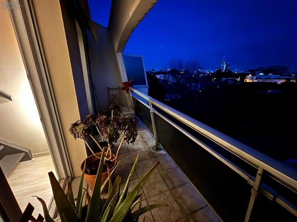 Appartement rénové à vendre à Bordeaux en Gironde (33200), ref : 032/1672   
Mondesir