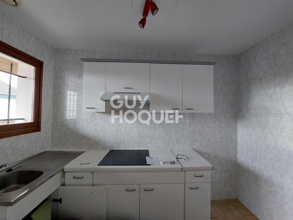 Immeuble en mono copropriété, deux T2 et trois garages sur St Paul les Dax