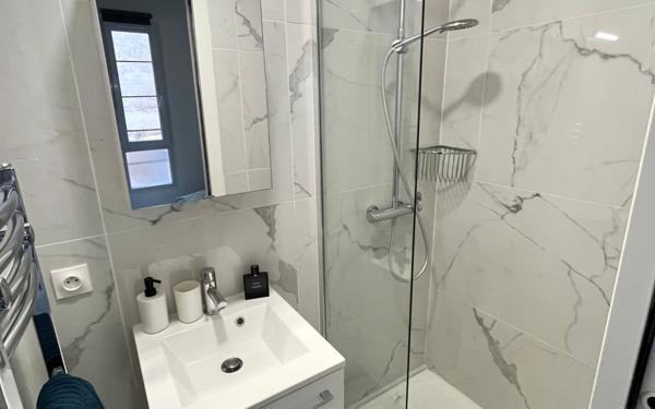 Appartement à louer    2 pièces • 31 m2 Ivry-sur-Seine