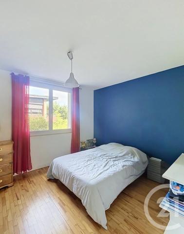 Appartement F4 à vendre  4 pièces - 95,99 m 2   CLERMONT FERRAND  - 63