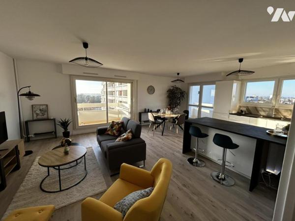 Coup de cœur assuré ! Vous rêvez d’un appartement clé en main, offrant une belle vue et aucun gros t