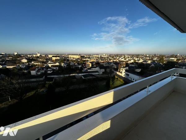 Coup de cœur assuré ! Vous rêvez d’un appartement clé en main, offrant une belle vue et aucun gros t