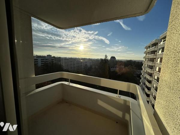 Coup de cœur assuré ! Vous rêvez d’un appartement clé en main, offrant une belle vue et aucun gros t