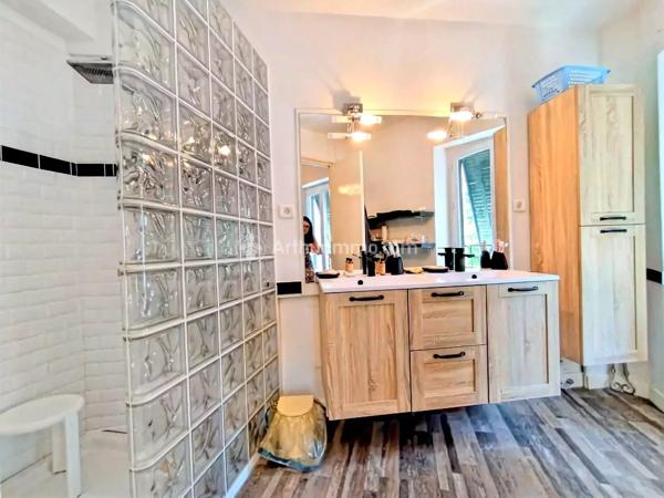 Vente                                                      Immeuble
                        
                                         119 m2                     à Mazamet